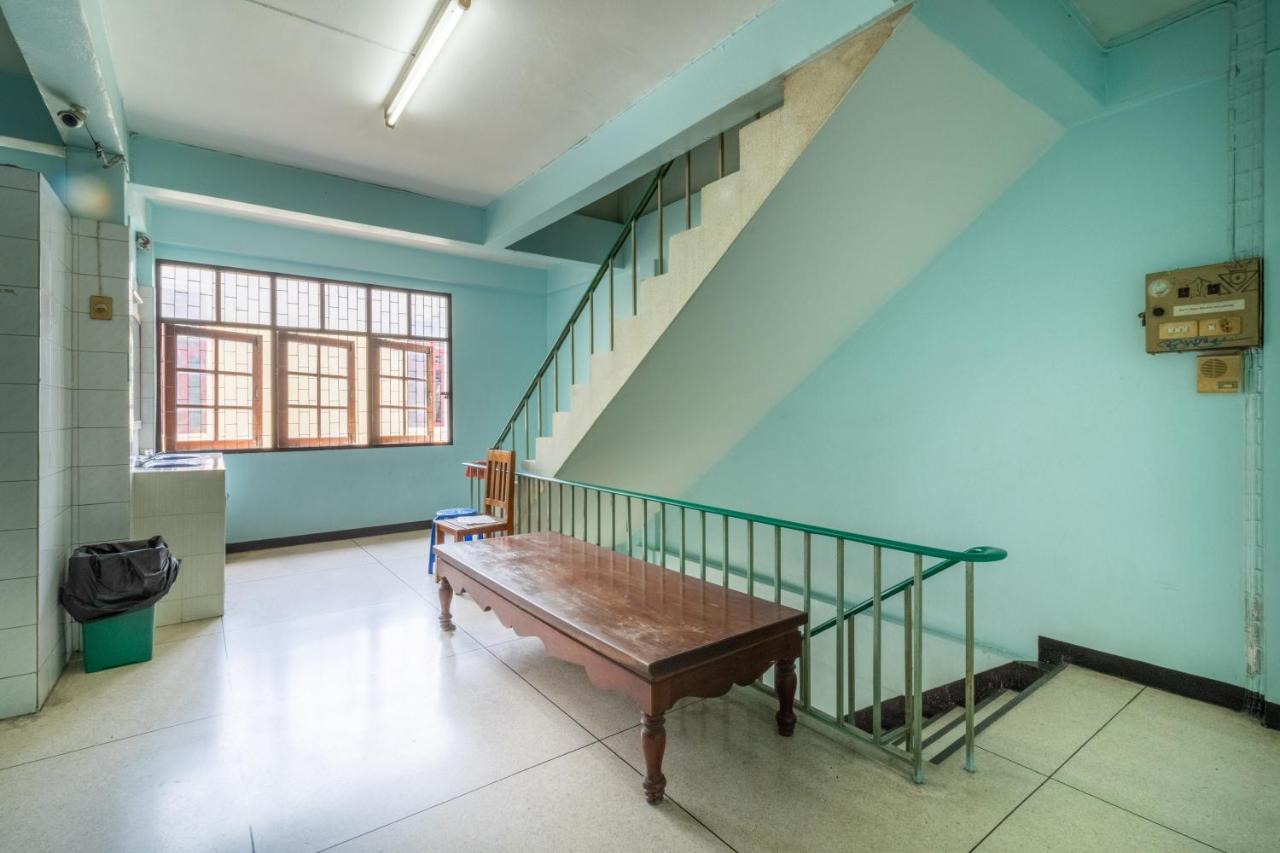 7 Holder Guesthouse بانكوك المظهر الخارجي الصورة