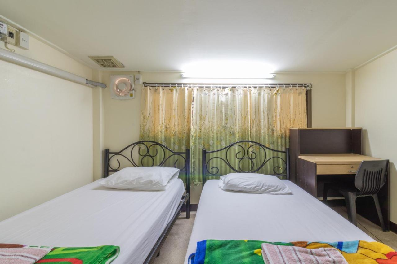 7 Holder Guesthouse بانكوك المظهر الخارجي الصورة